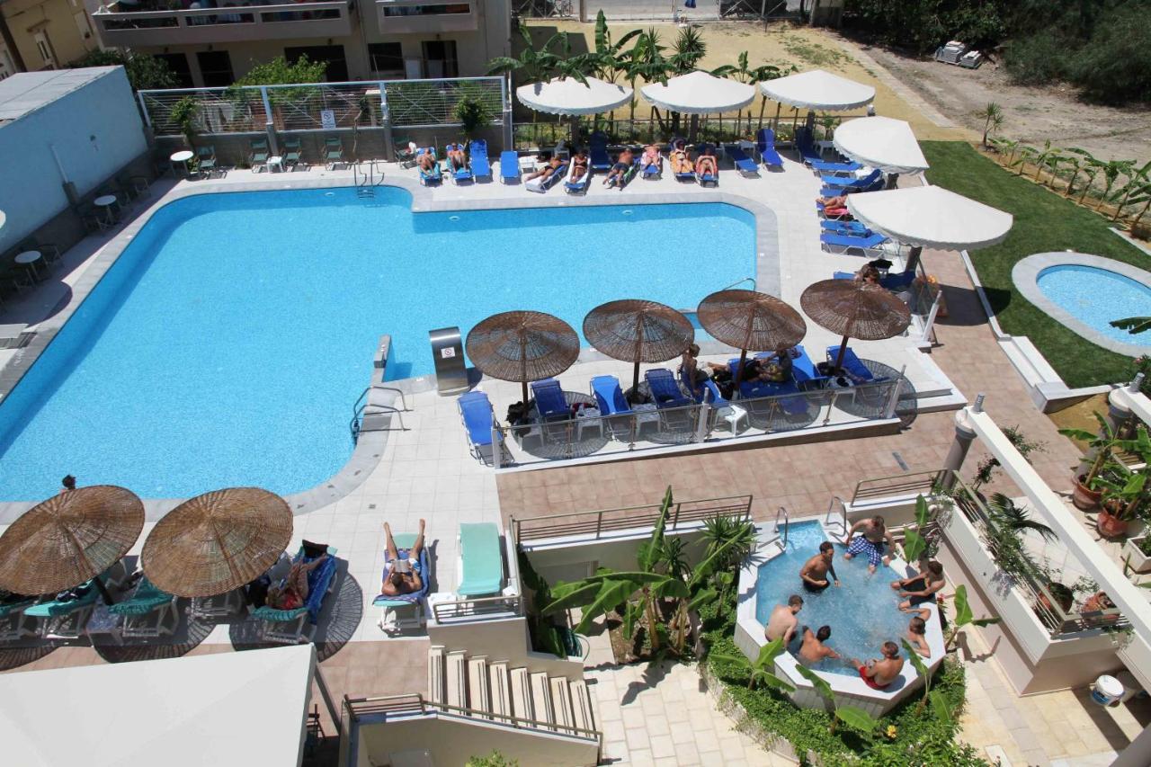 Astron Hotel photo 3