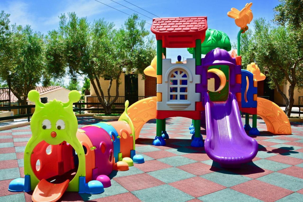 Village Mare photo 2