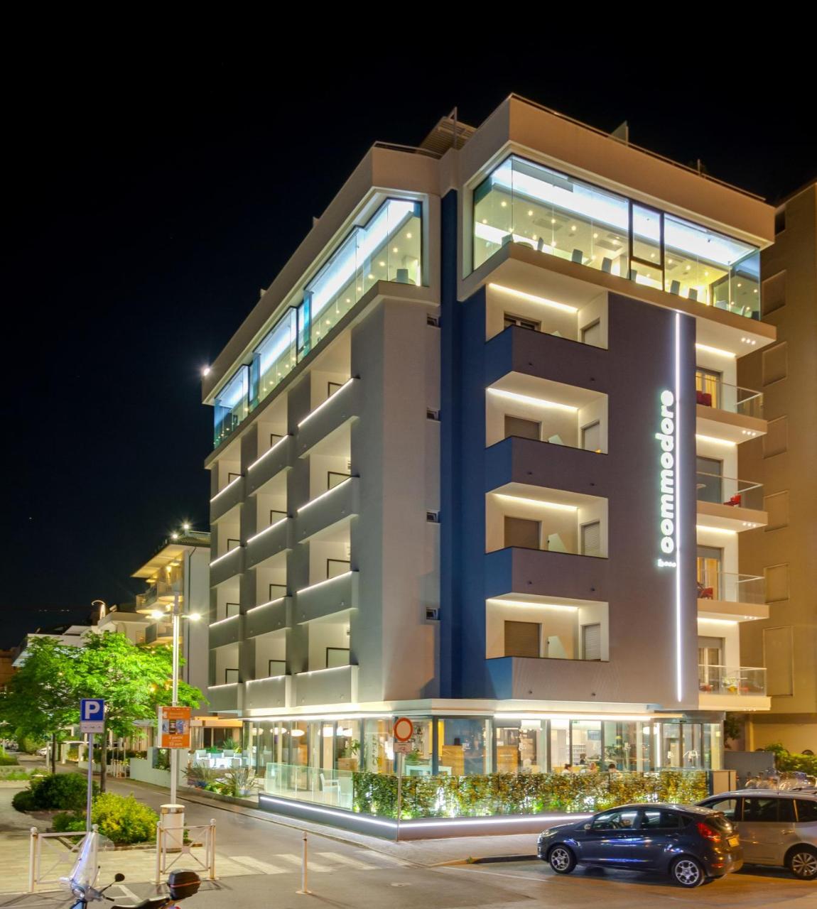 Hotel Commodore