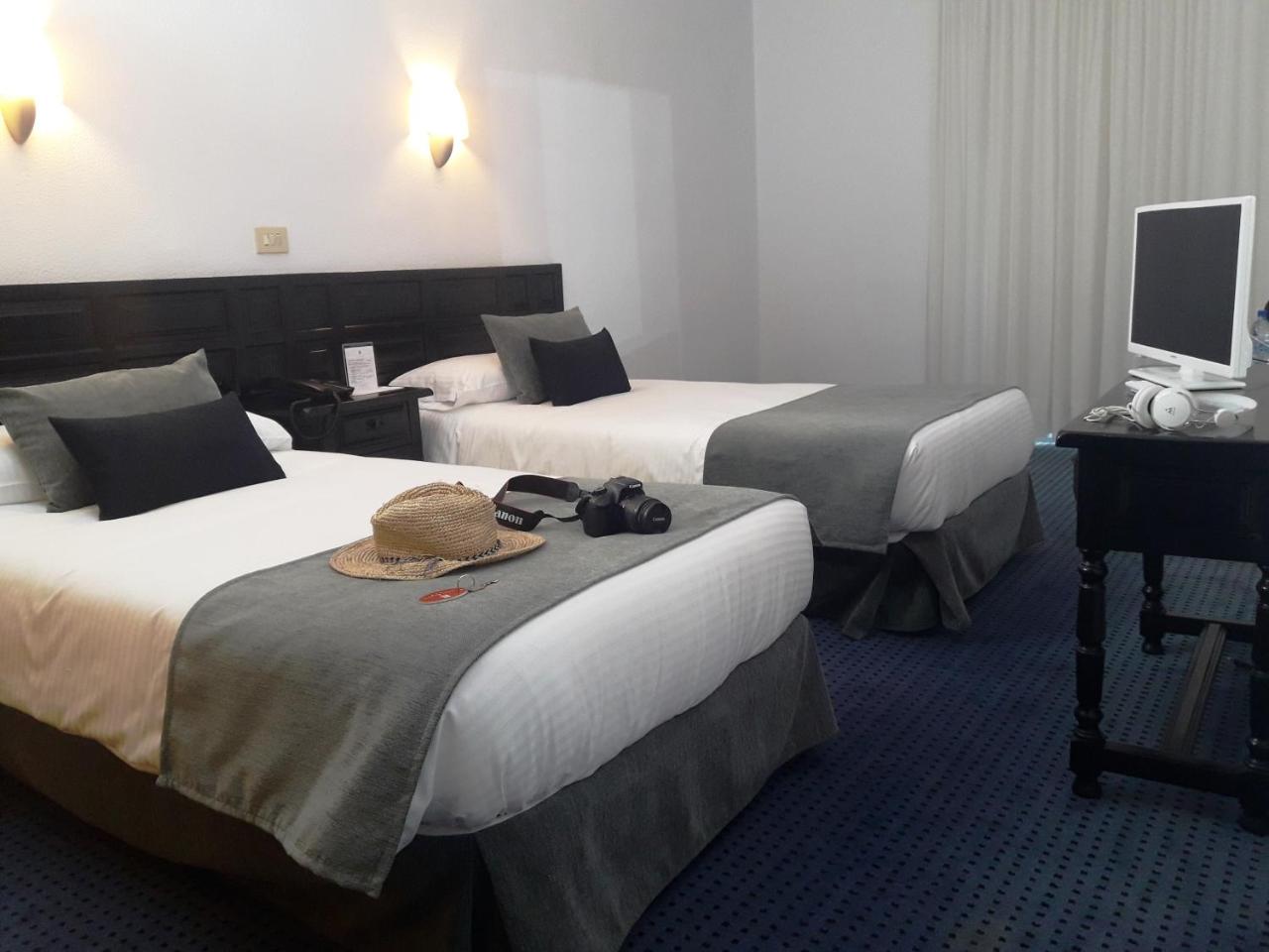 Hotel Miramar photo 2