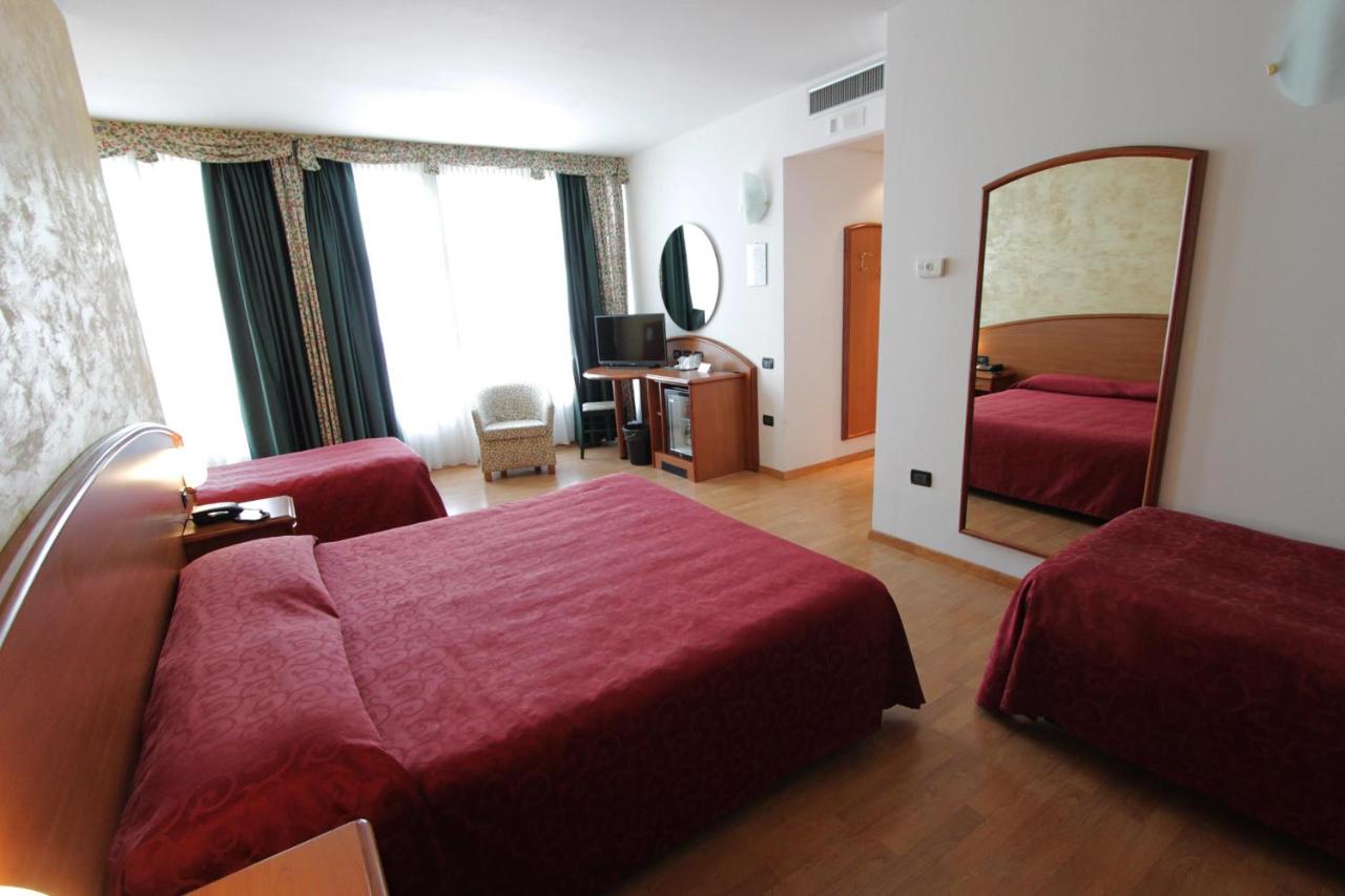 Hotel Europa photo 3