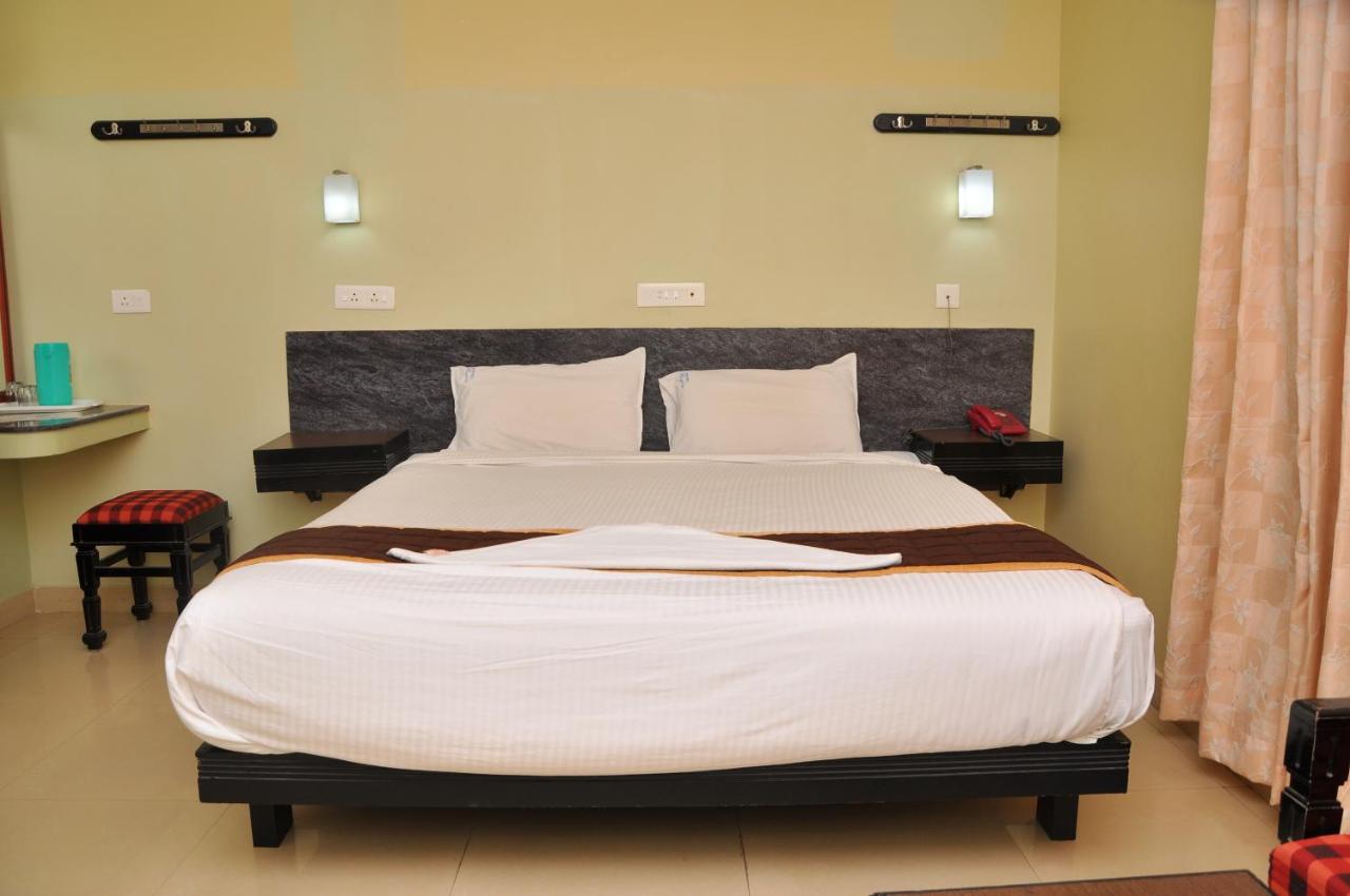 Hotel Rajam photo 2