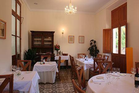 Hotel Restaurante Casa Julia photo 4