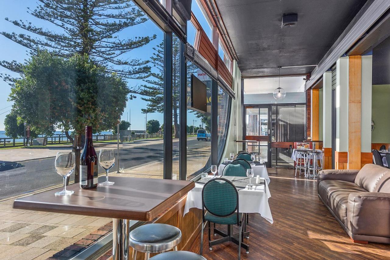Beachfront Voyager Motor Inn photo 2