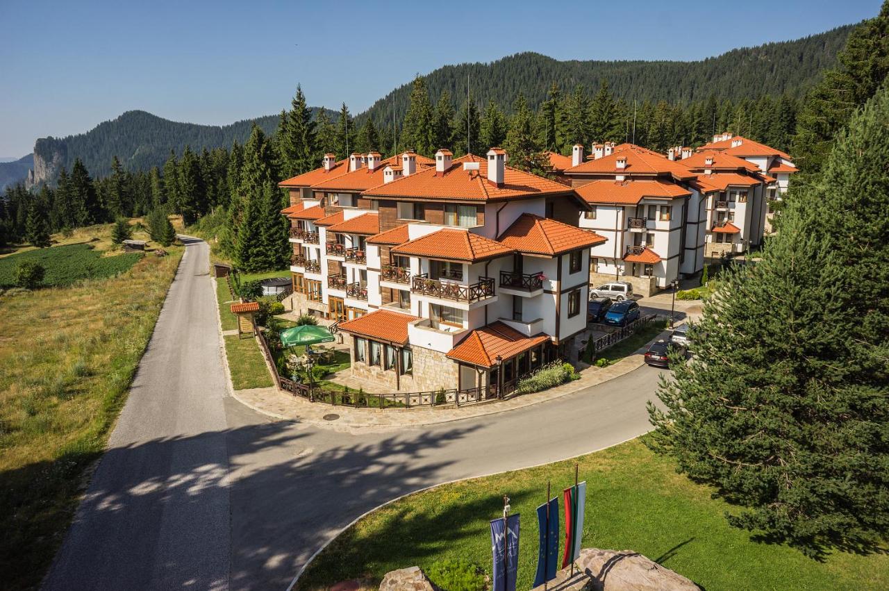 Mountain Lake Hotel