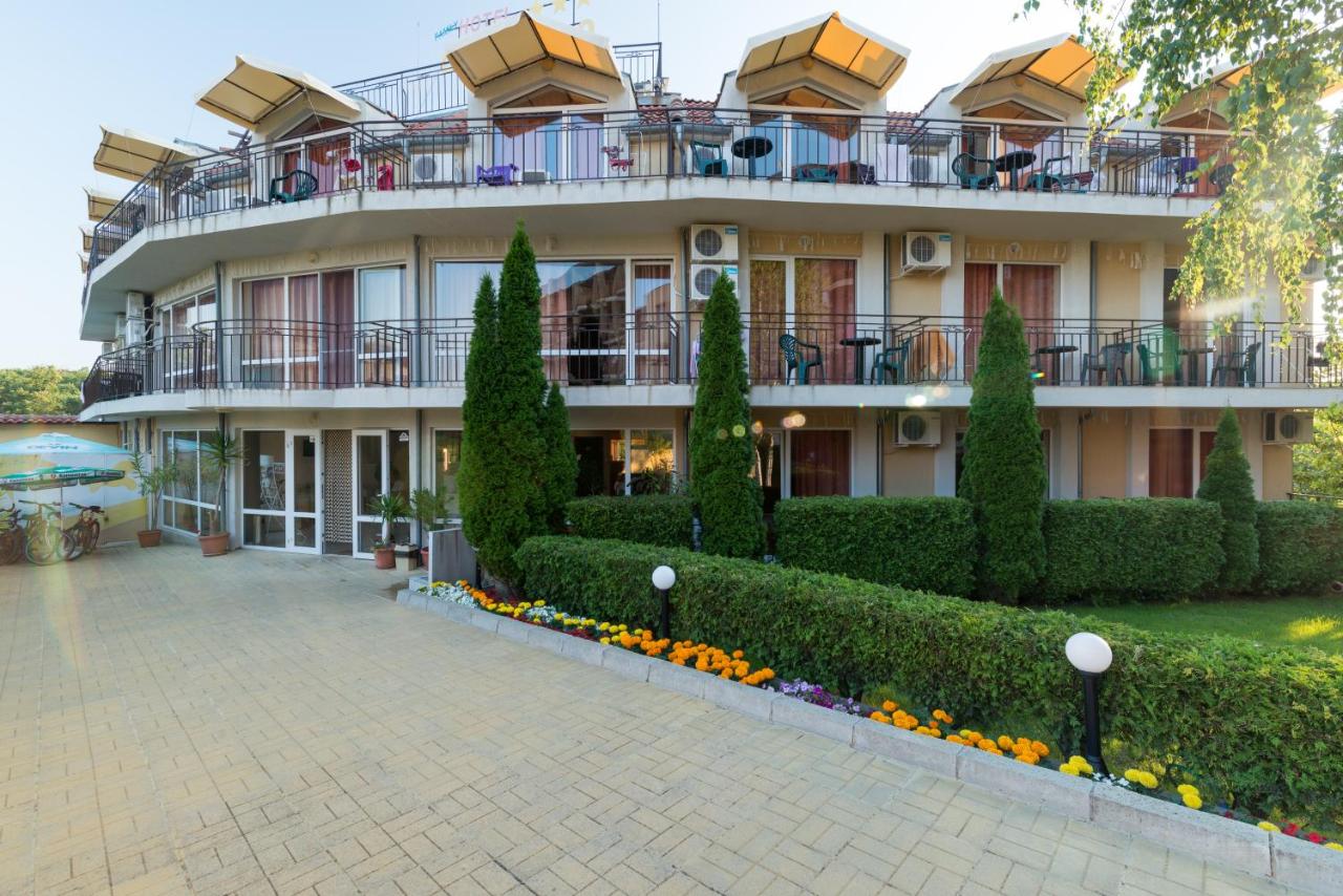 Family Hotel Dayana Beach photo 4