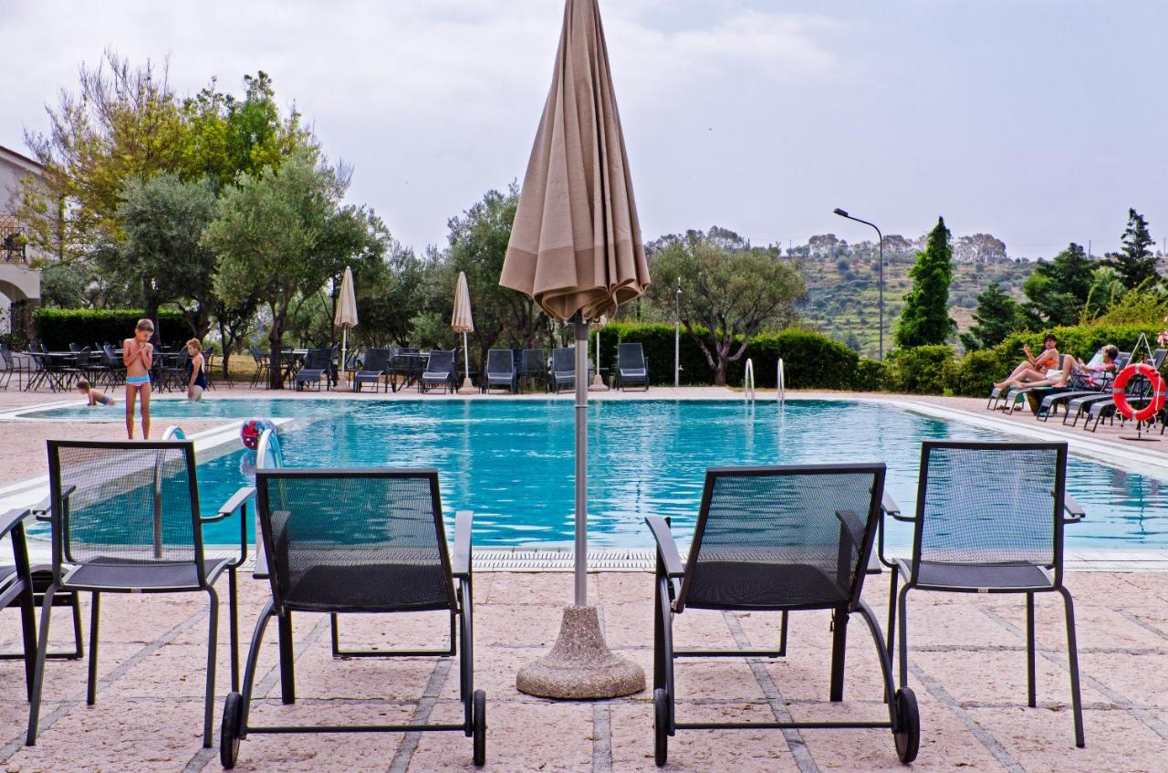 Castellaro Golf Resort