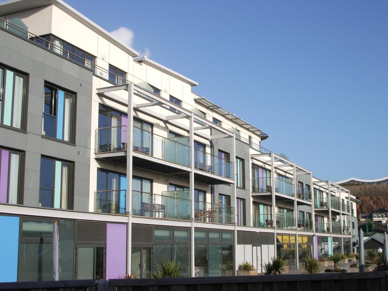 Liberty Wharf Apartments - 5