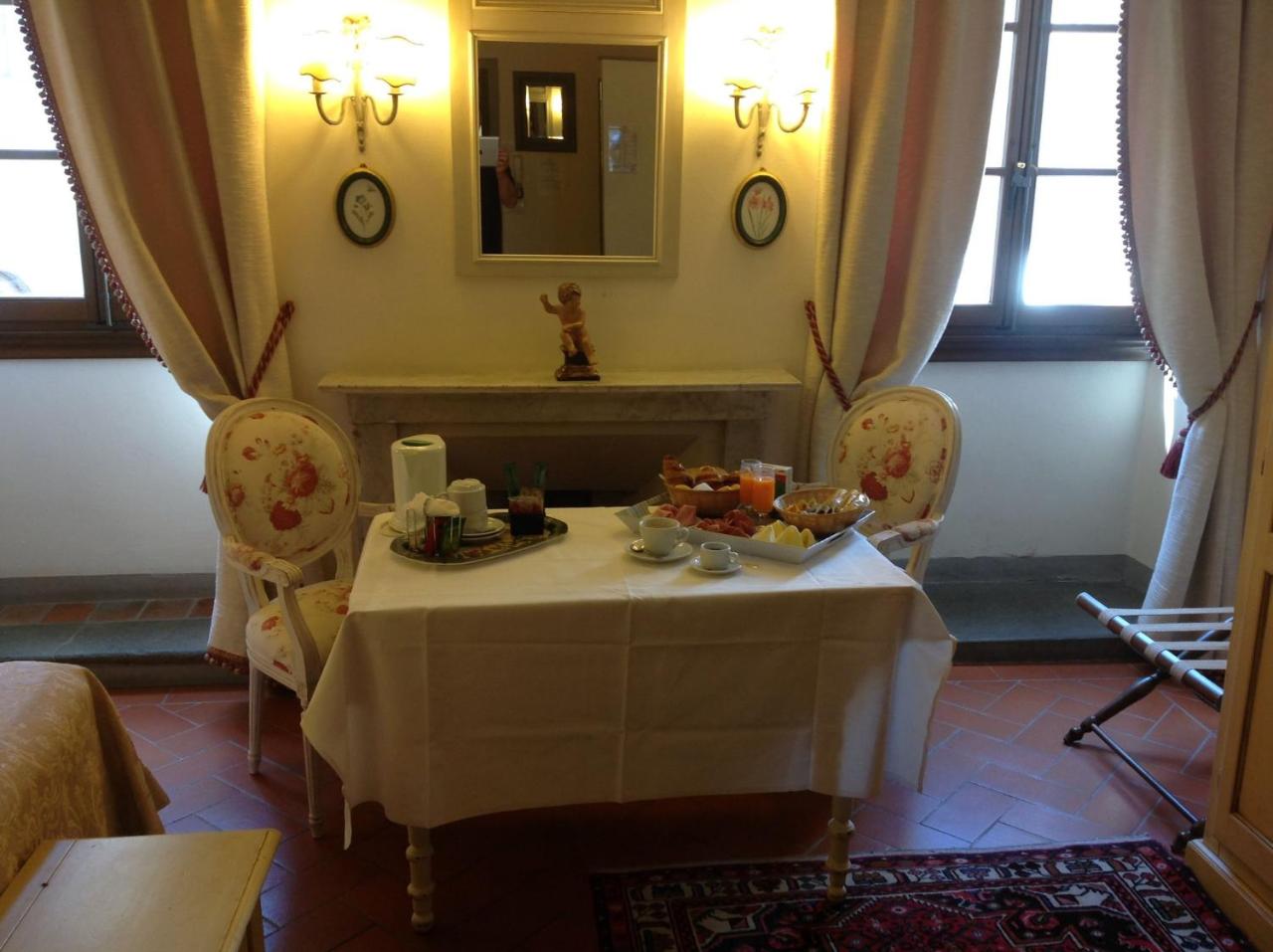 La Casa Del Garbo - Luxury Rooms & Suite photo 4