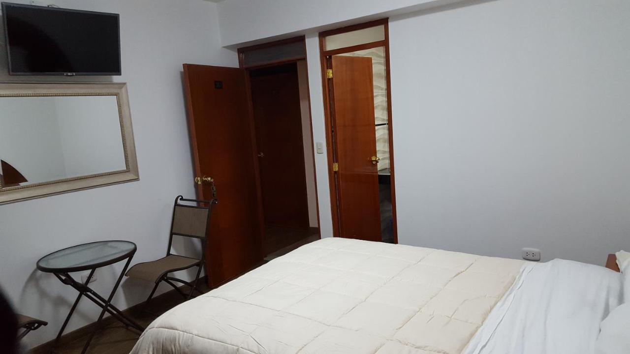 Hotel Shelter