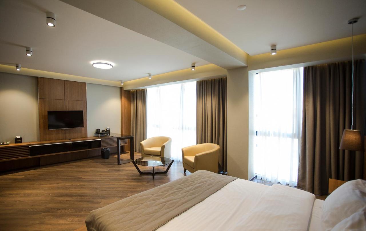 Golden Palace Hotel photo 2