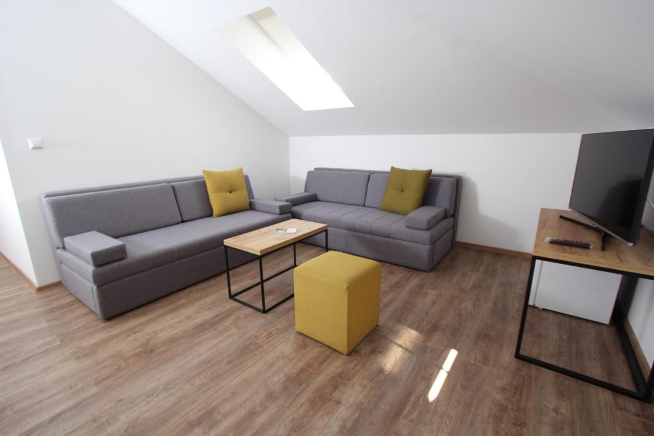 Riverside Residence - 5