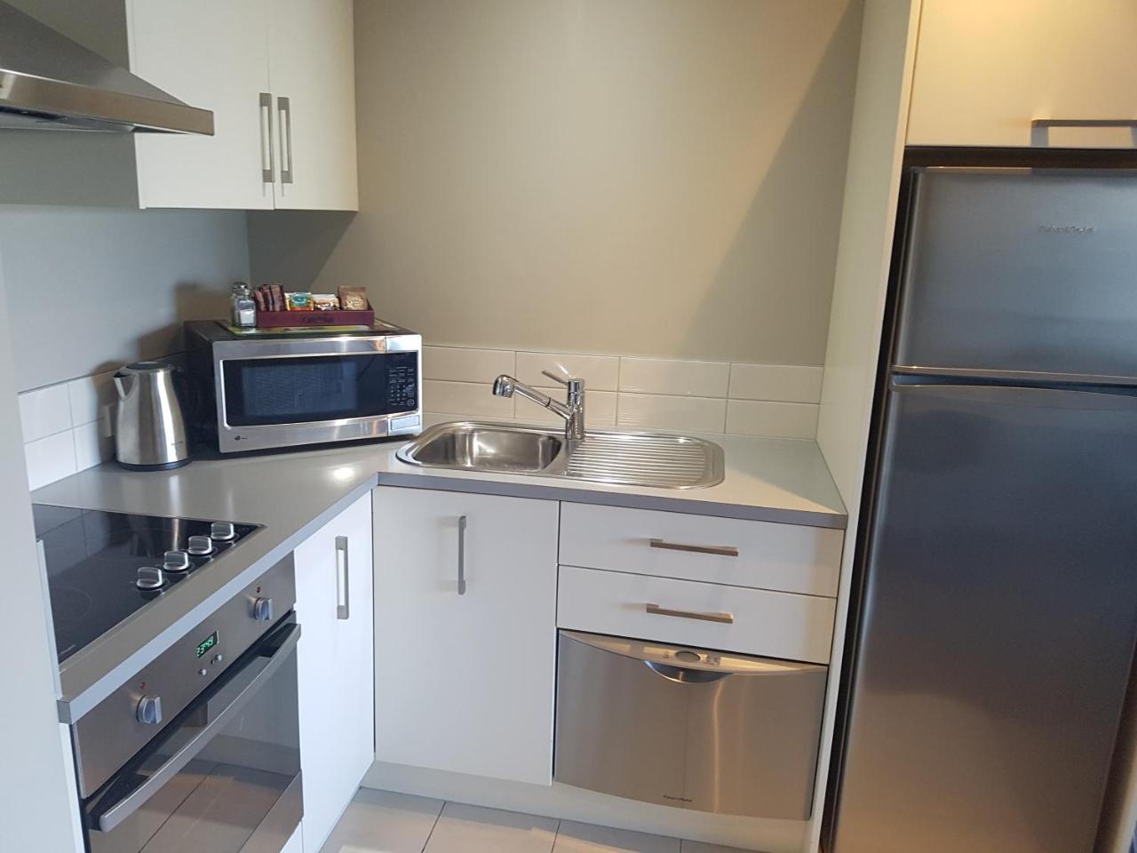 Te Kaha Beach Hotel photo 4