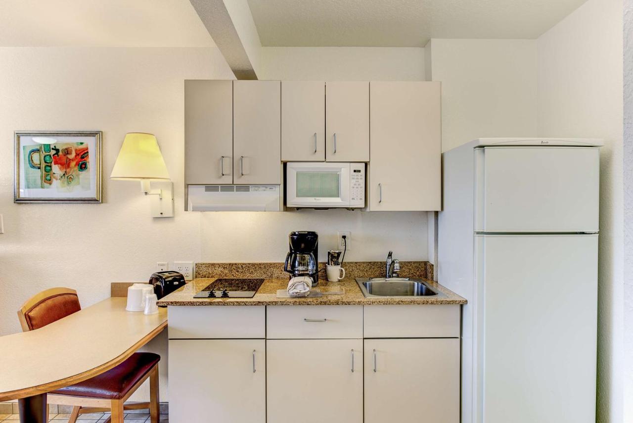 Studio 6 Extended Stay - Kissimmee, FL - Orlando photo 2