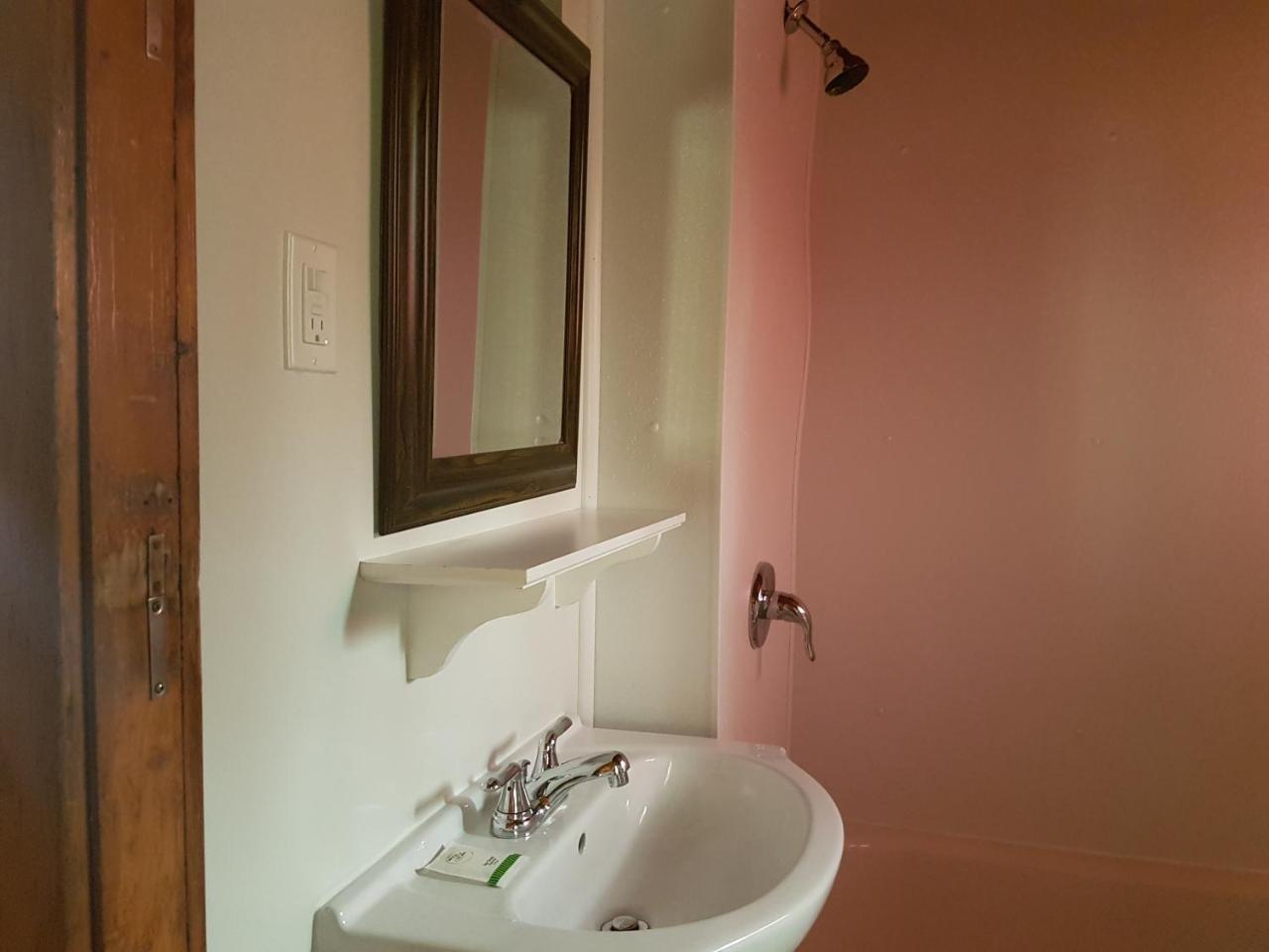 Flamingo Motel photo 3