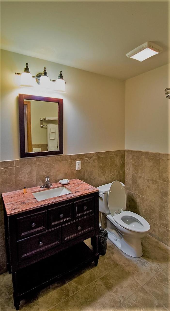 Sutton Inn photo 2