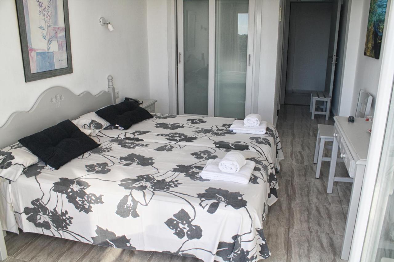 Hotel Rocamar photo 2
