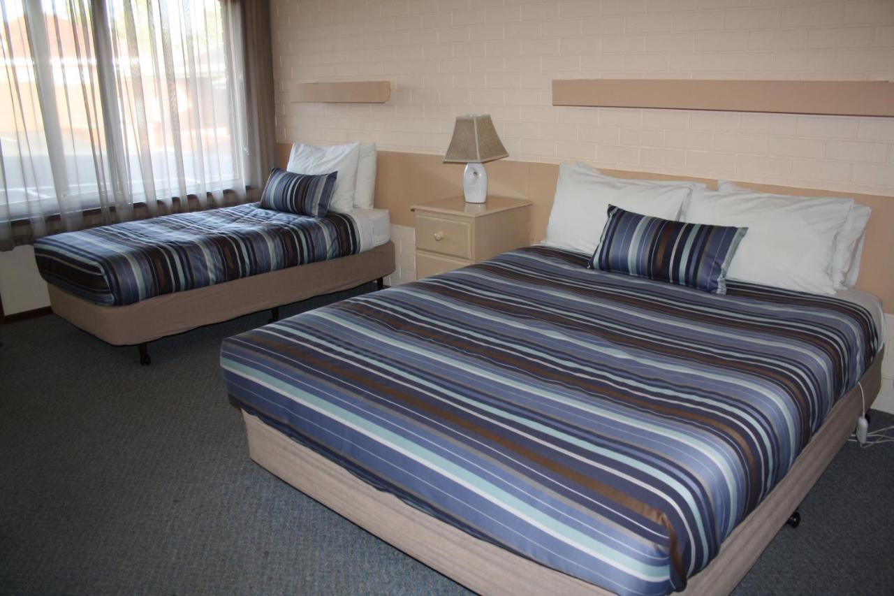 Raglan Motor Inn photo 2