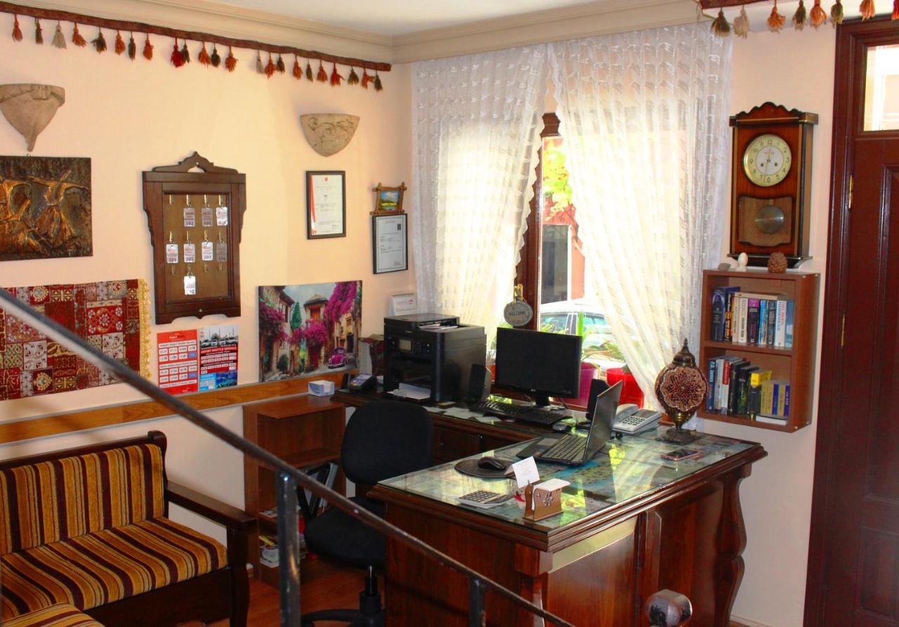 Hotel Peninsula photo 2