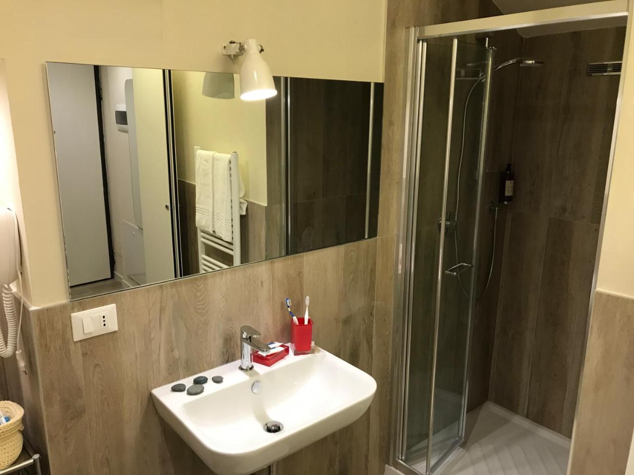 Honey Rooms Ferrara photo 2