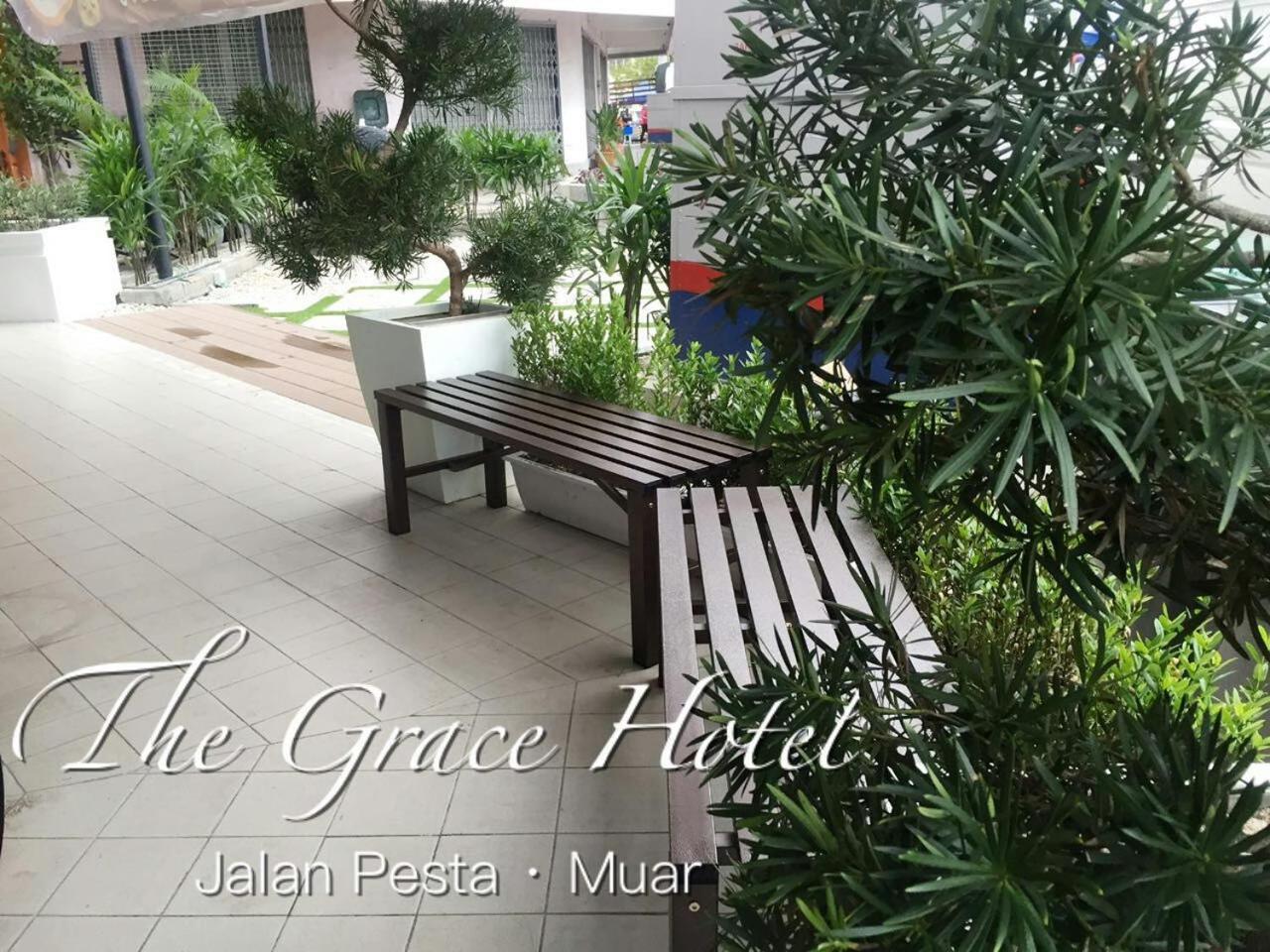 The Grace Hotel photo 2