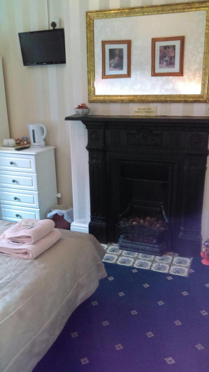 Hillcrest Guest House photo 2