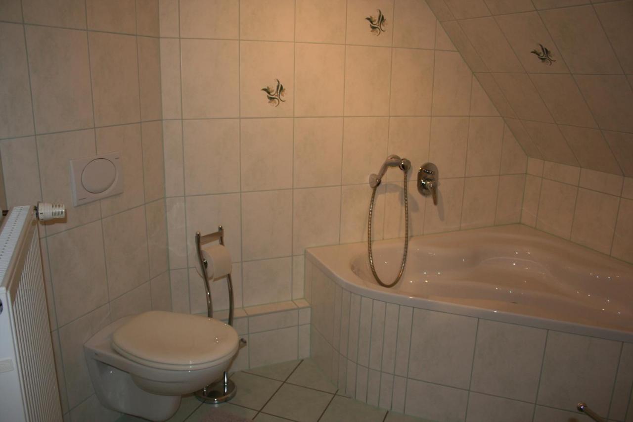 Gasthaus & Hotel Zur Linde photo 2