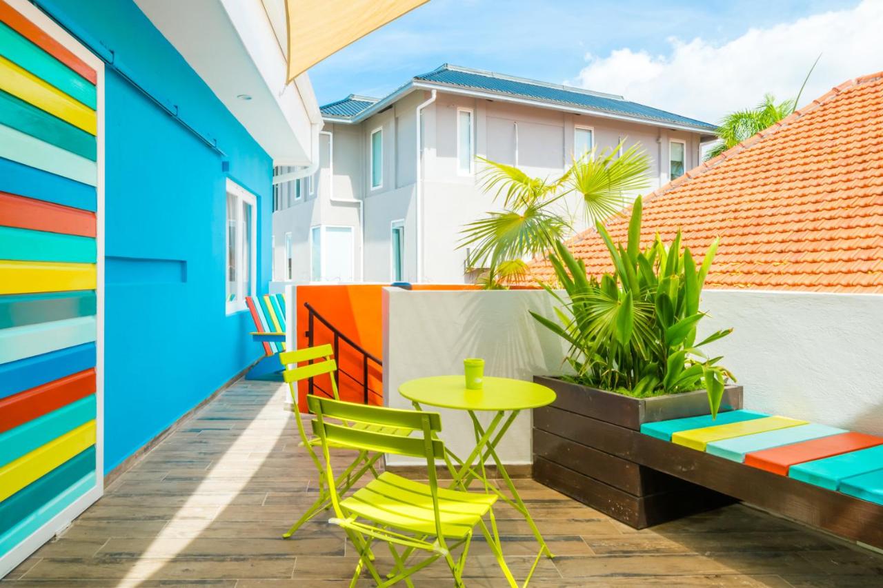 Bed & Bike Curacao - Pietermaai photo 2