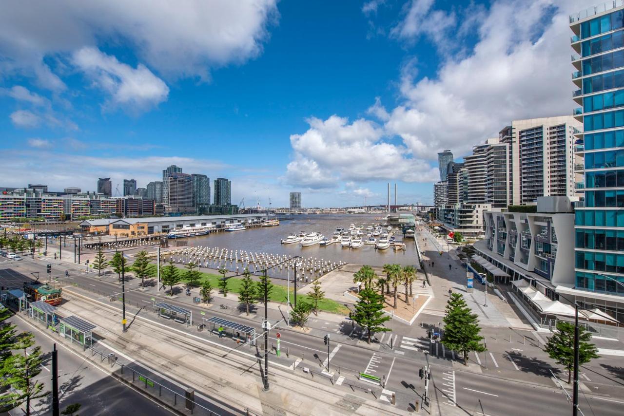 City Harbour Apartments