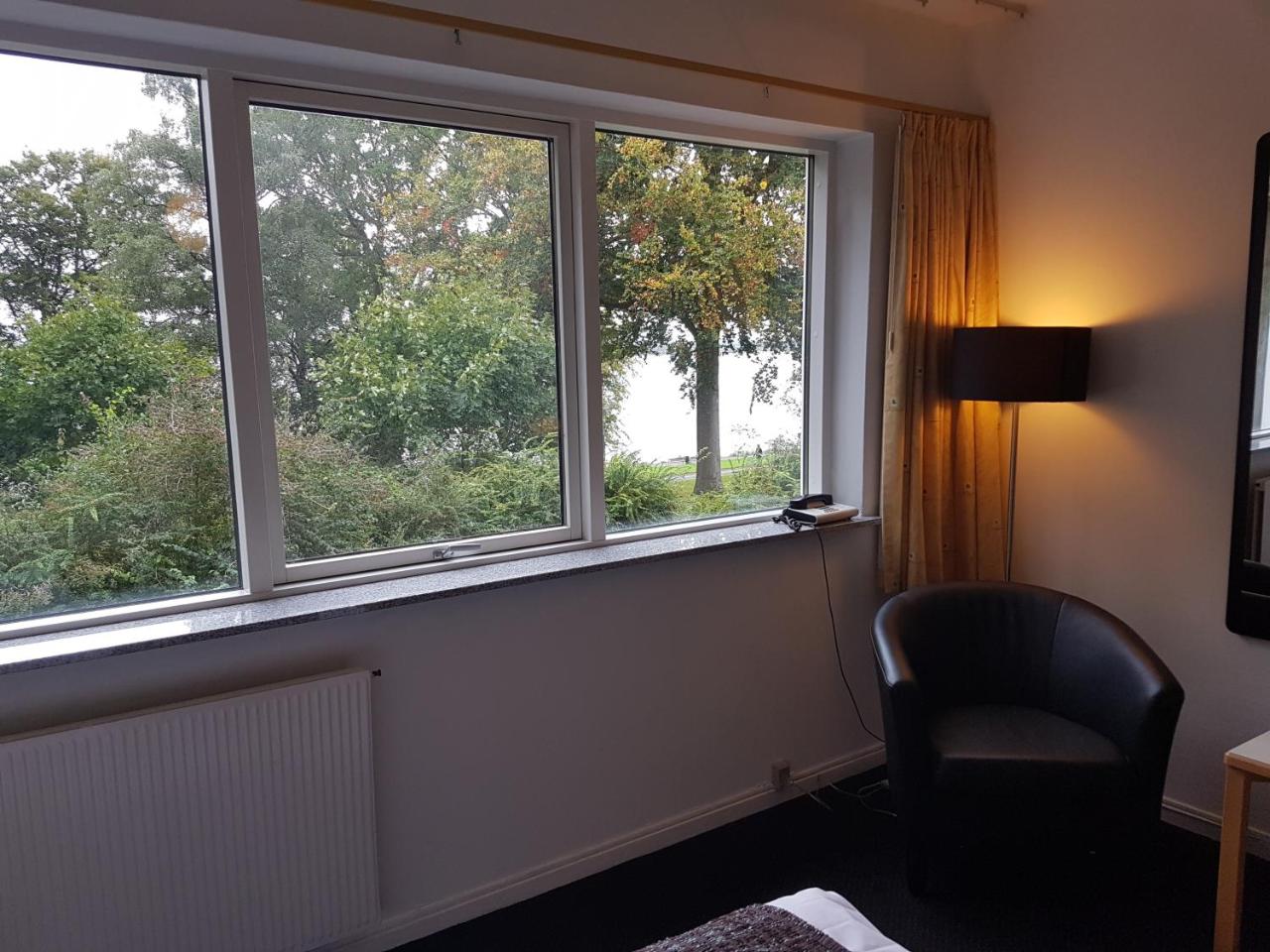 Hotel Strandparken photo 2