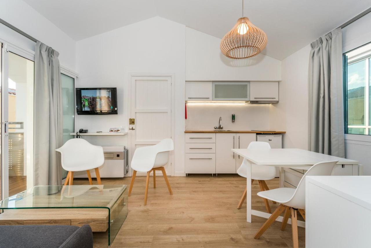 Photo - Apartaments Cales de Ponent