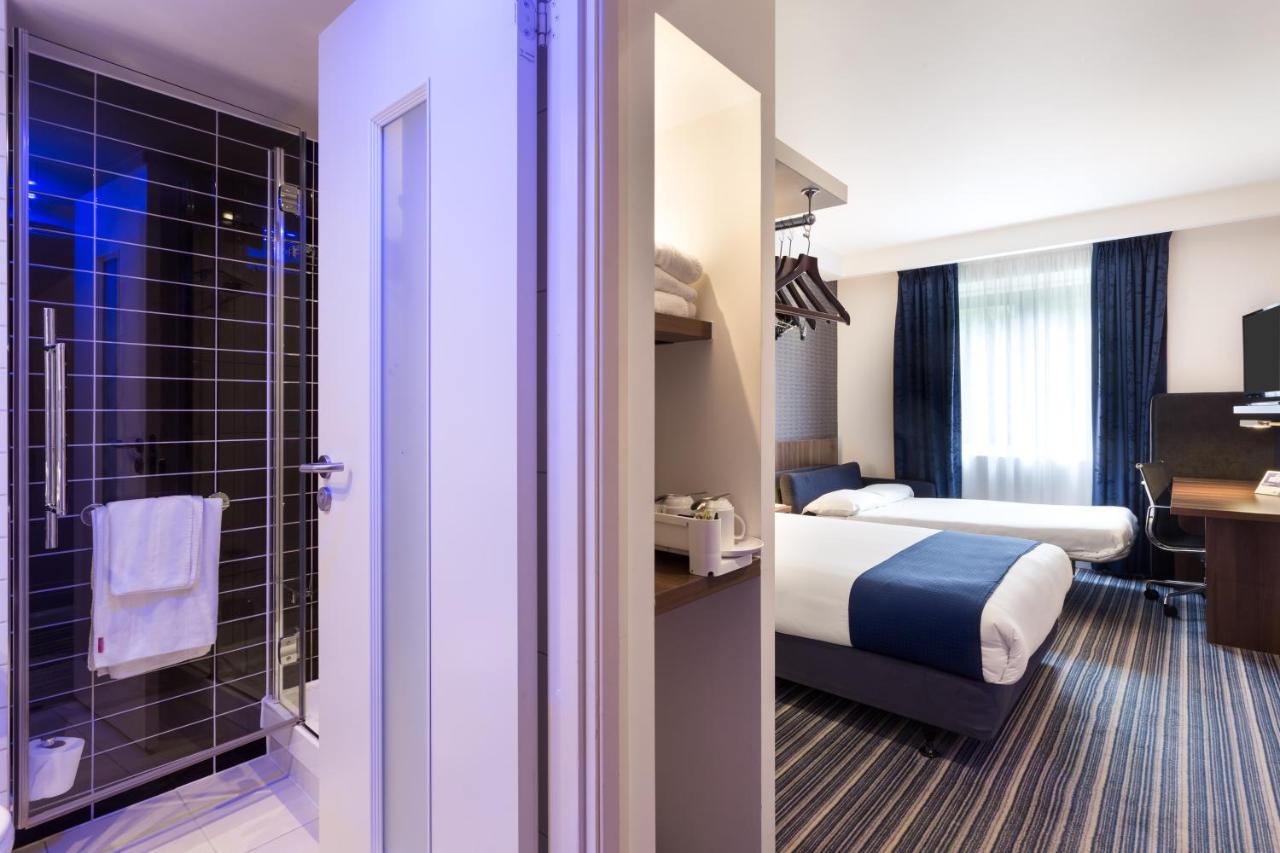 Photo - Holiday Inn Express Colchester by IHG