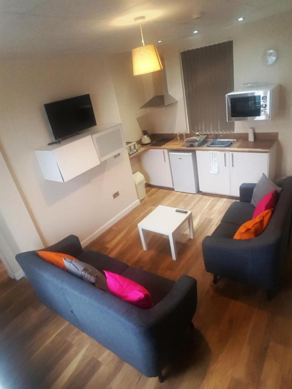 Photo - Premier Lodge Central