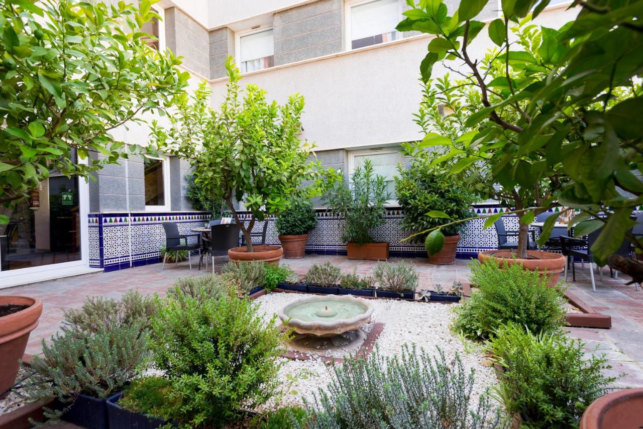 Ibis Granada photo 2