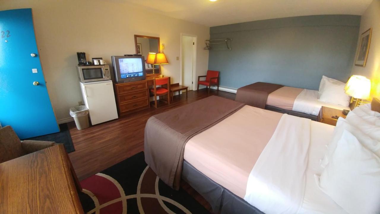 Northlander Motel photo 2
