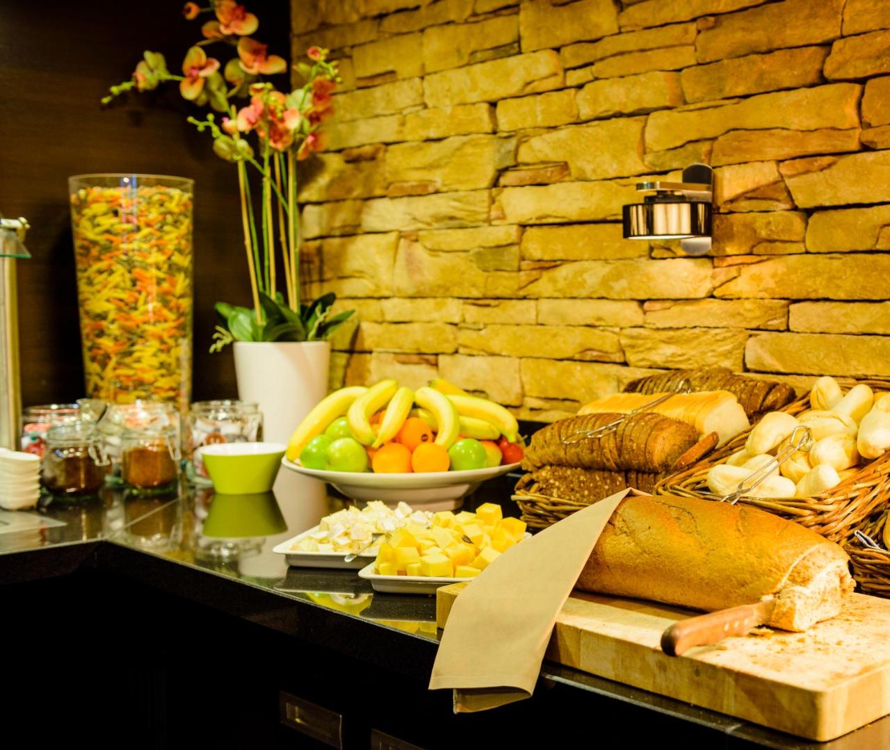 Fletcher Hotel-Restaurant Het Veerse Meer photo 2