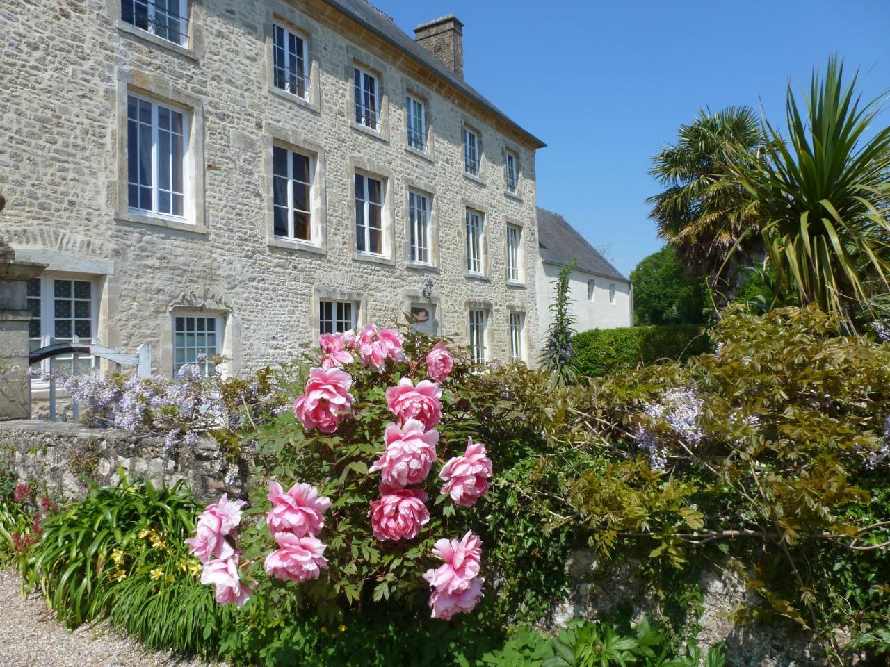Photo - Manoir De Savigny