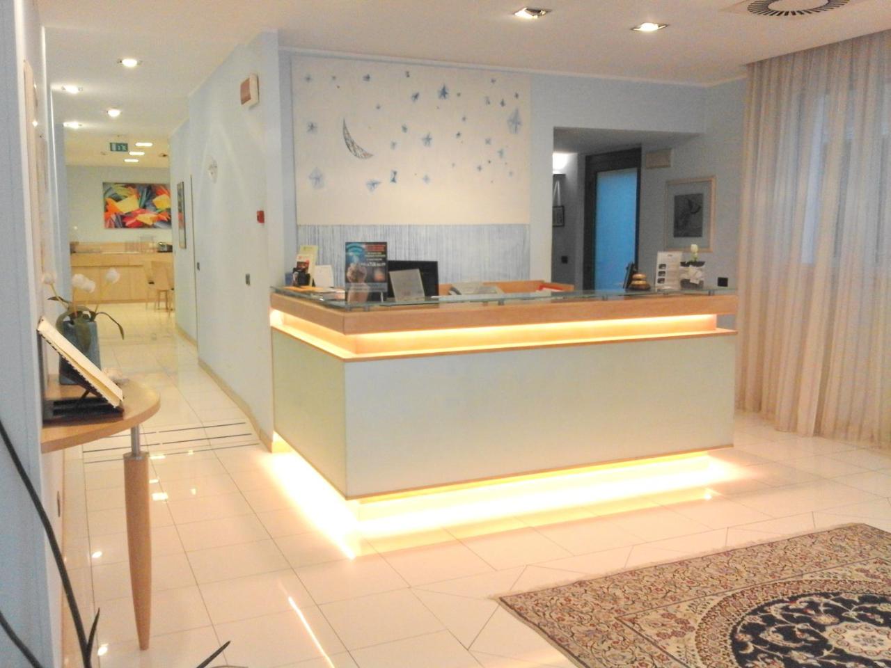 Photo - Hotel Chiaraluna