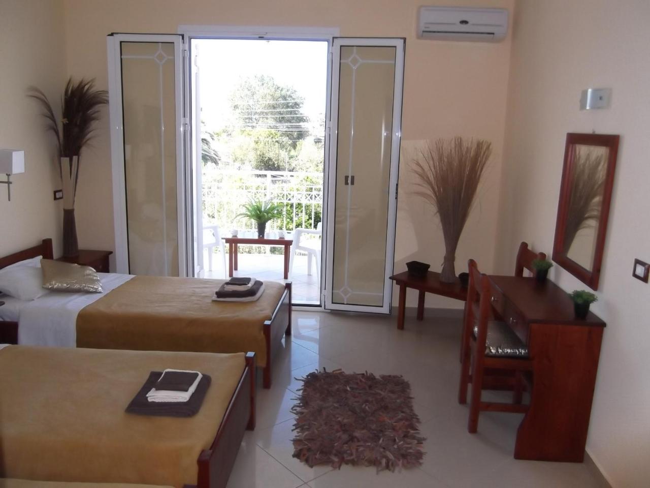 Mariana Hotel photo 2