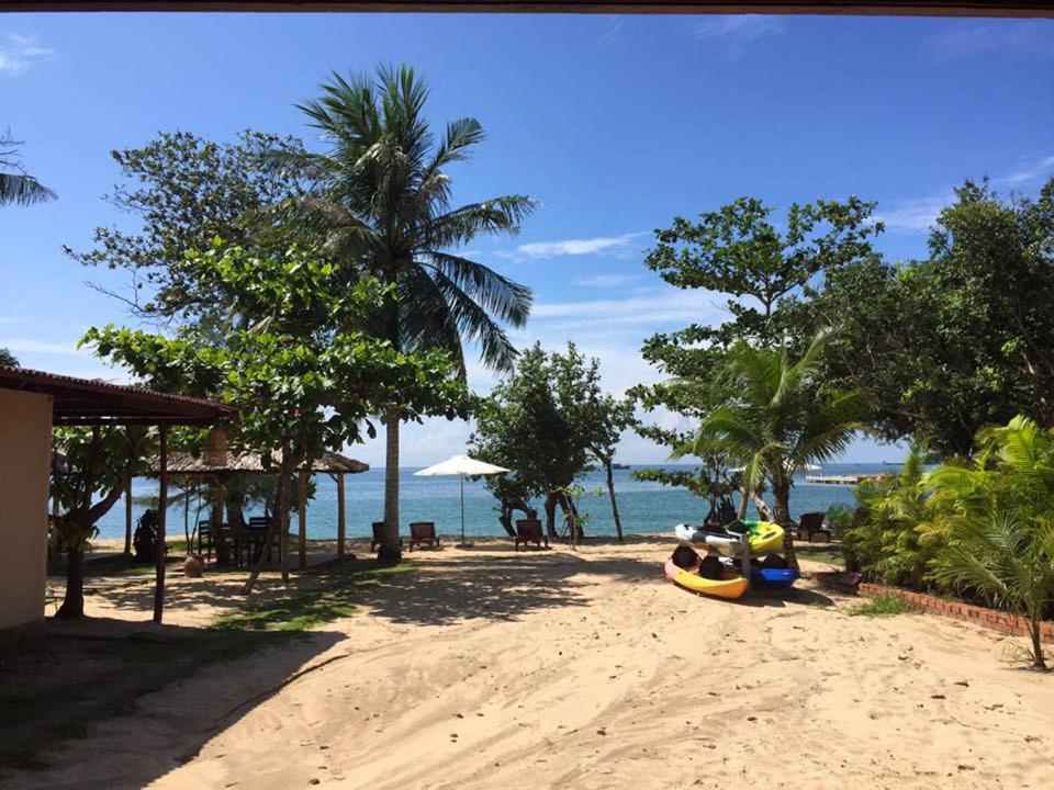 Gold Sand Beach Bungalow photo 2