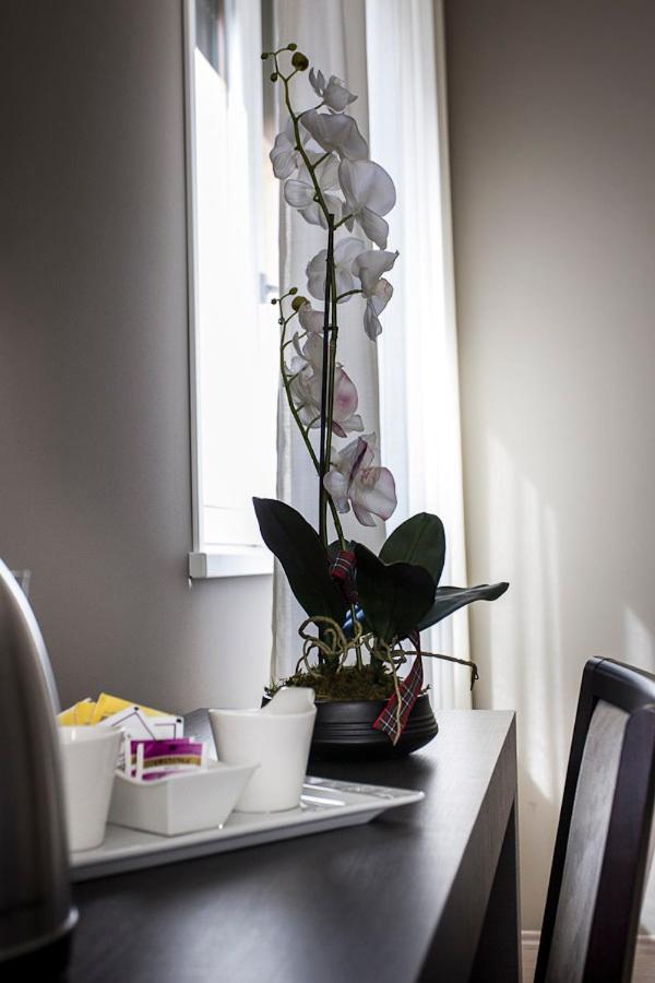 Zara Rooms & Suites - 5