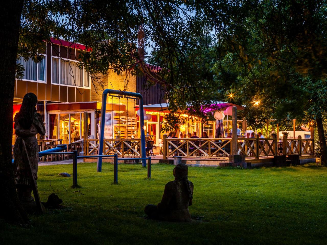 Hotel and Restaurant van Saaze - Free Parking