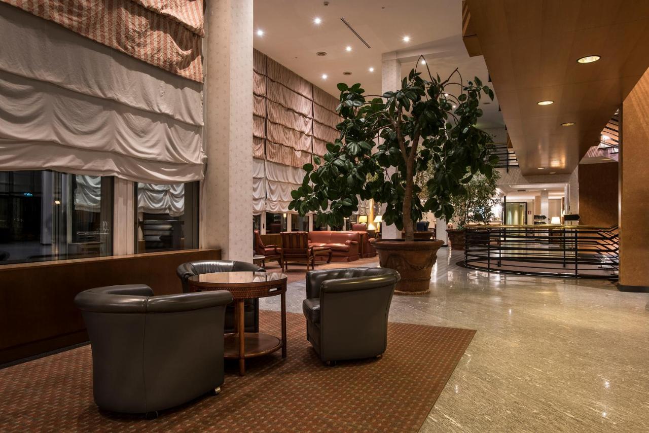 Photo - Flyon Hotel & Conference Center