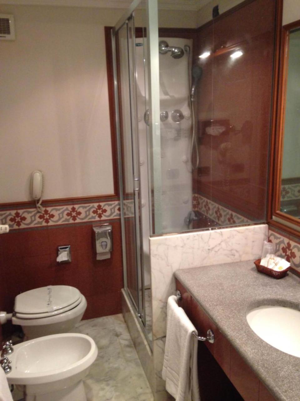 Hotel Flora photo 3