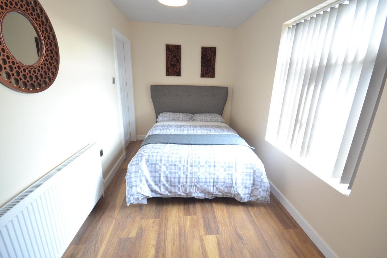 Photo - Premier Lodge Central