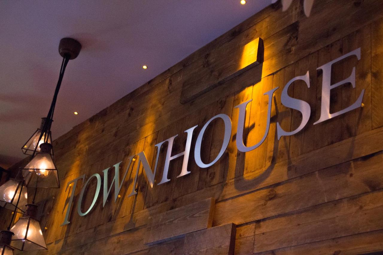 The Townhouse Boutique Hotel - 4