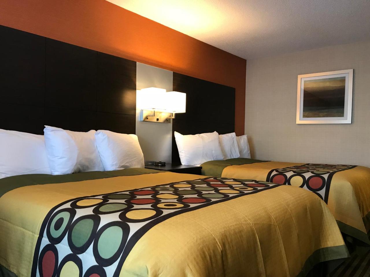 Bay Hill Inns & Suites photo 3