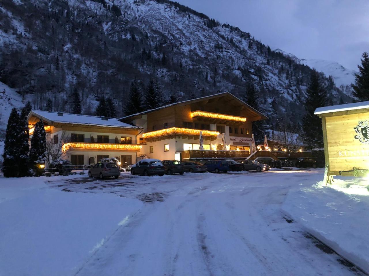 Hotel Künstleralm photo 3