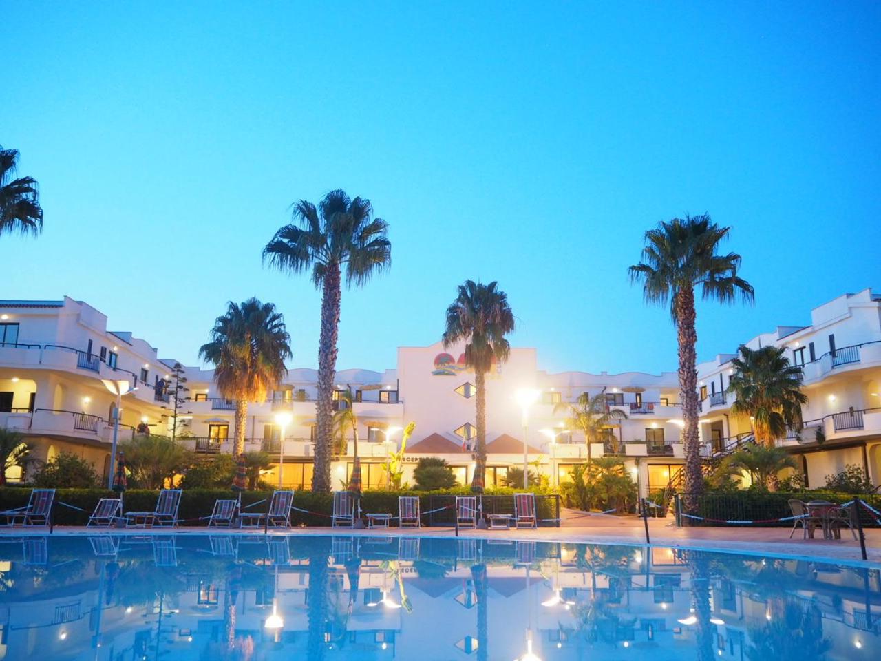 Oasiclub Hotel - 2