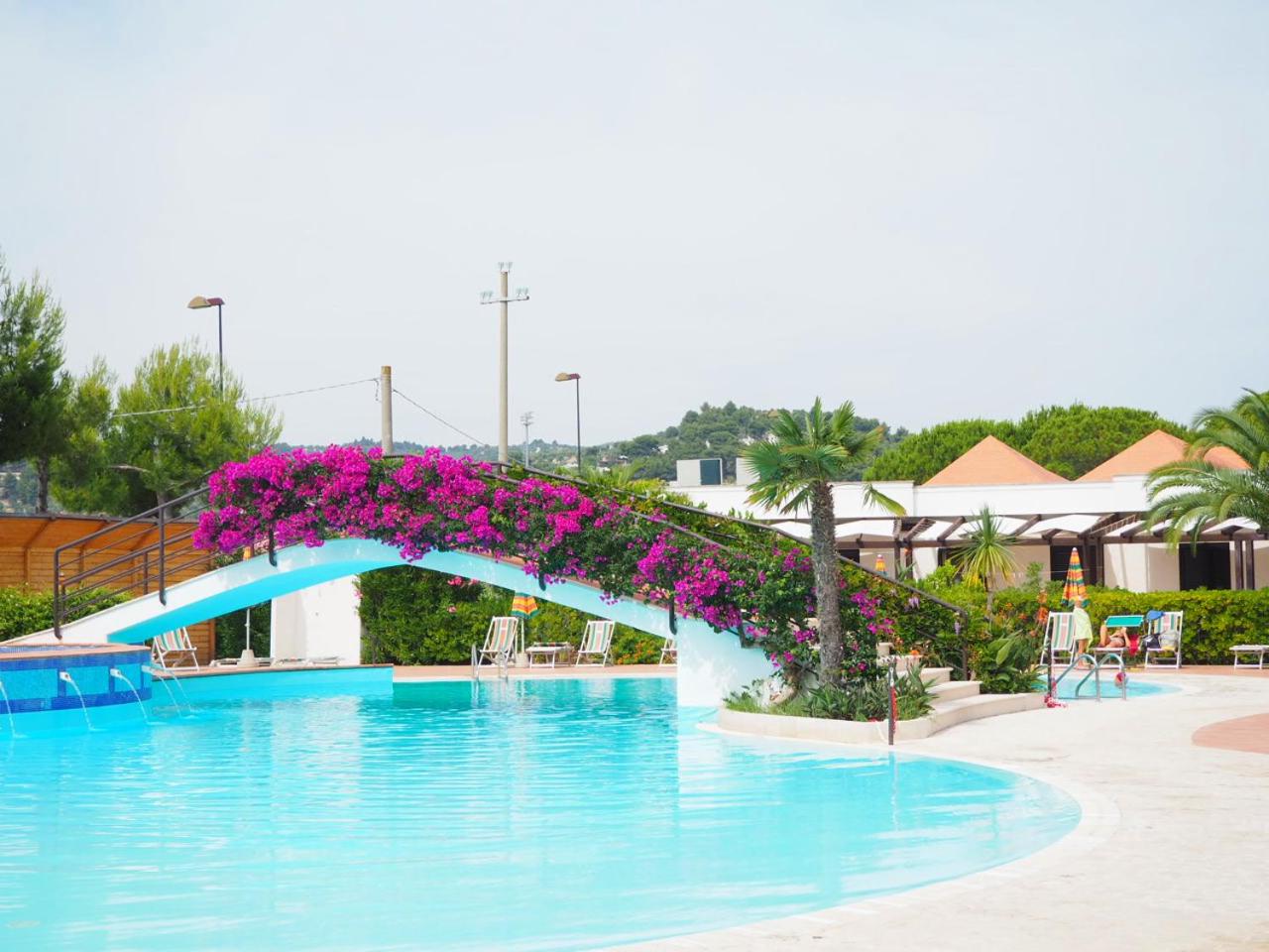 Oasiclub Hotel - 4
